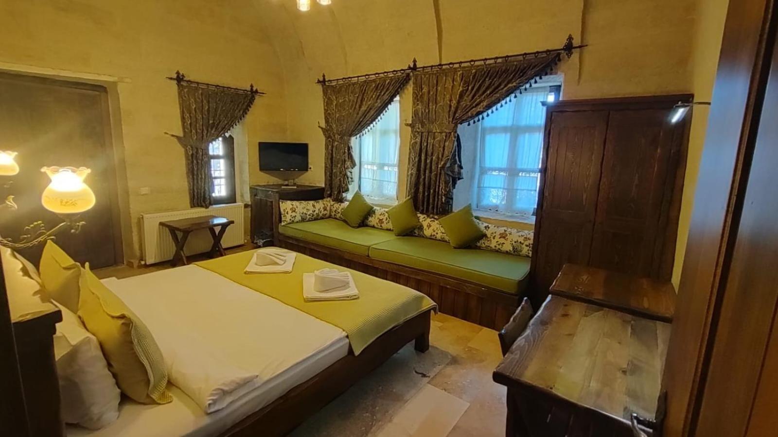 Armesos Cave Hotel Ürgüp Exteriör bild