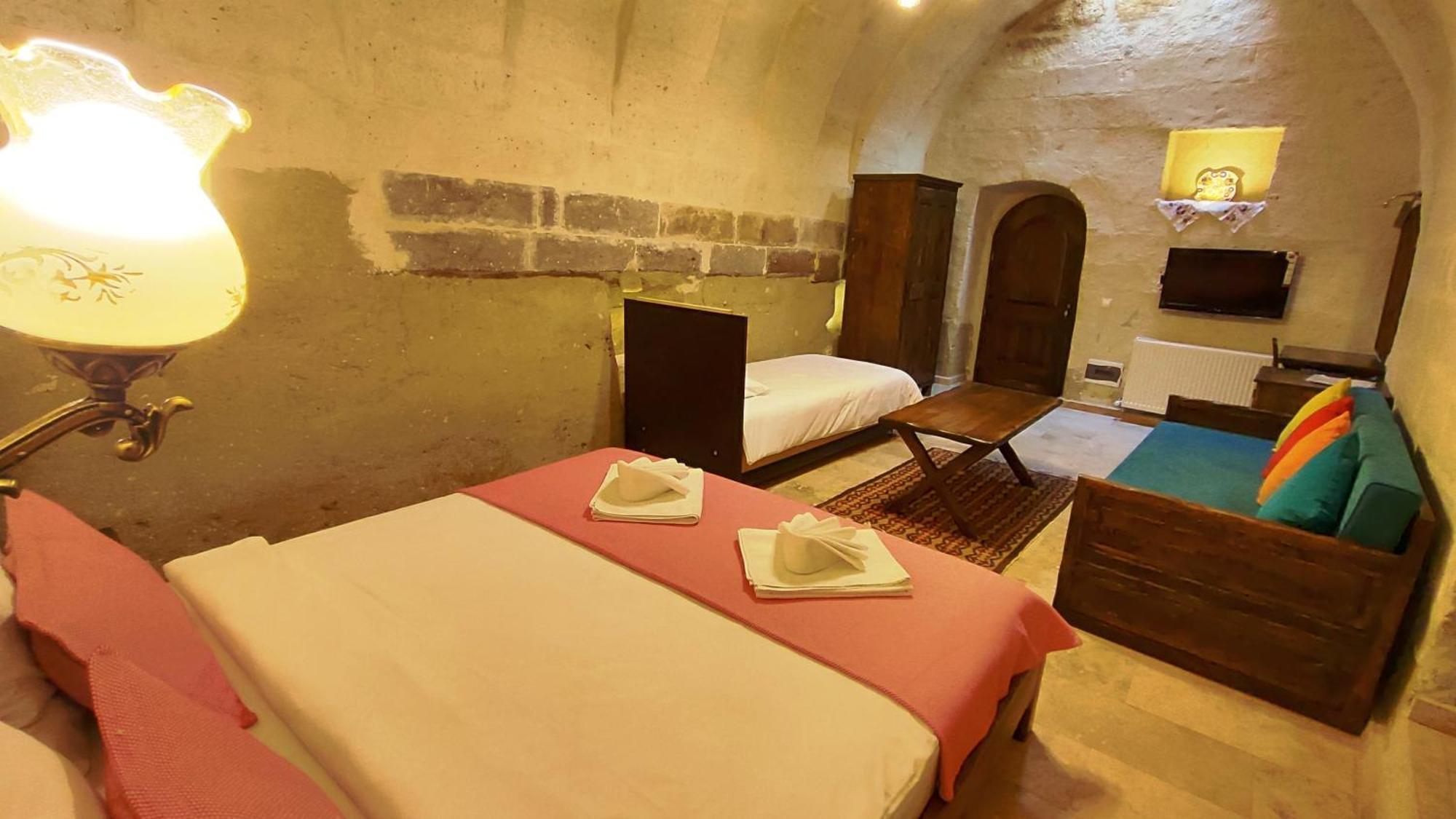 Armesos Cave Hotel Ürgüp Exteriör bild